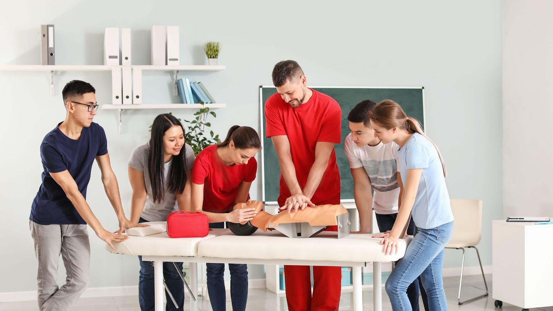How to Choose the Right CPR Certification Course